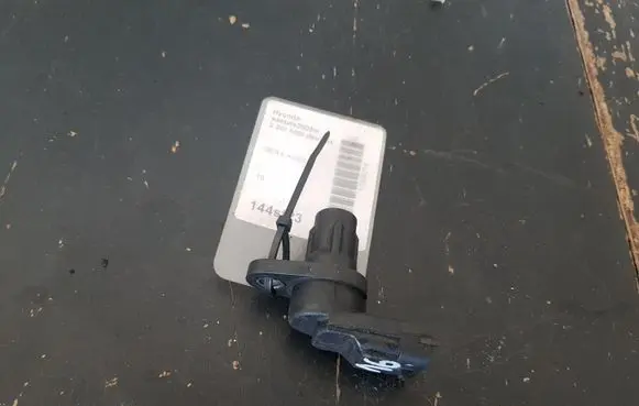 Hyundai Santa Fe Crankshaft position sensor