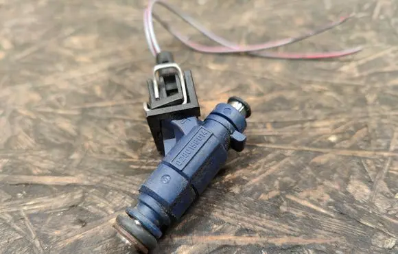 Mercedes-Benz ML W163 Fuel injector A1120780149
