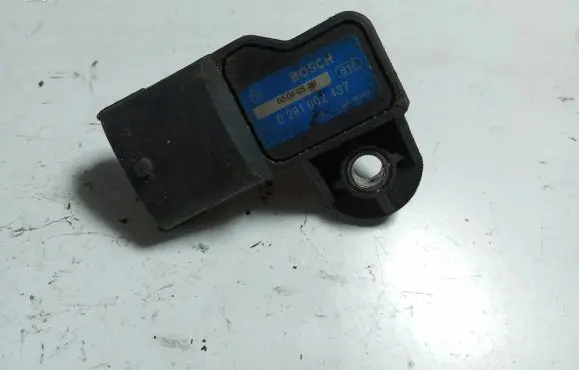 Opel Vectra C Air pressure sensor 0281002437
