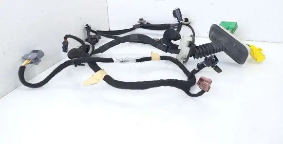 Peugeot 208 Front door wiring loom 9803957980