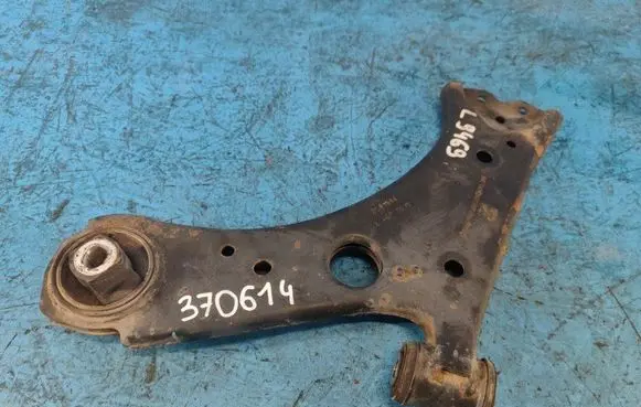 Jeep Renegade Front lower control arm/wishbone 68248006AA