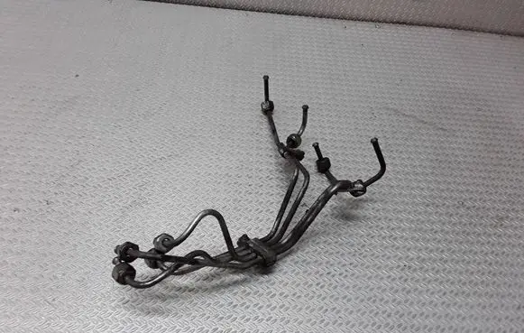Opel Astra G Fuel injector supply line/pipe 