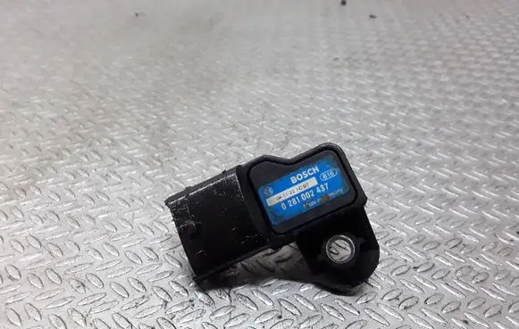 Opel Vectra C Air pressure sensor 0281002437
