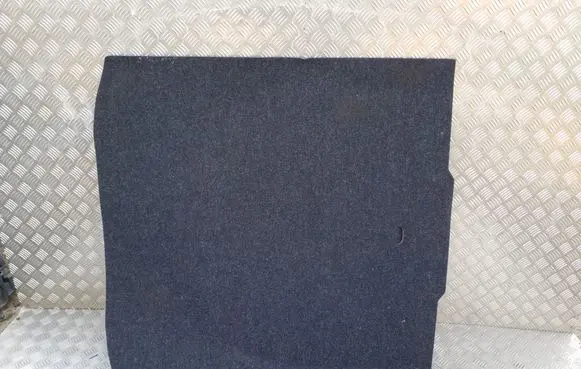 Trunk/boot floor carpet liner