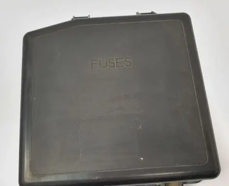 Volvo 960 Fuse box cover 9128222