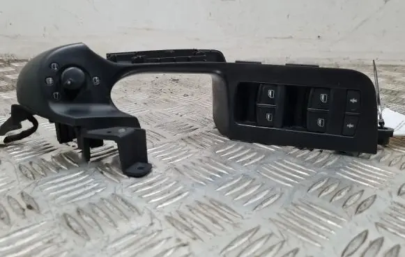 Audi A6 S6 C6 4F Electric window control switch 4F1867161