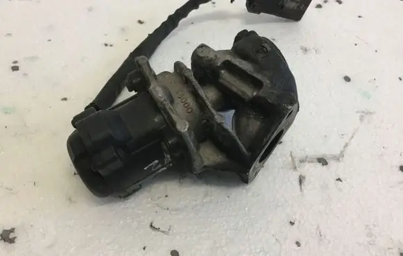Ford Focus EGR valve 9654818180