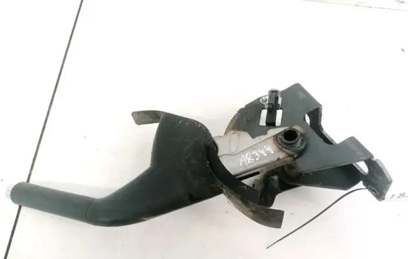 Handbrake/parking brake lever assembly