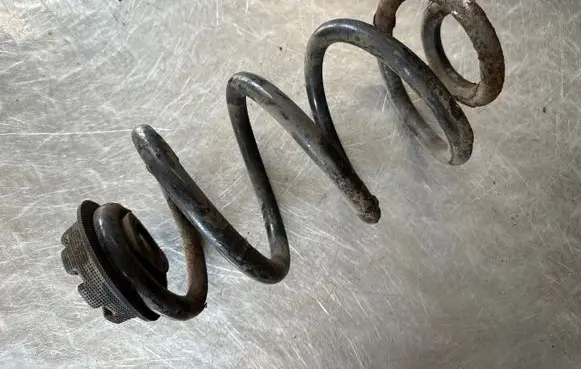 Nissan Qashqai Rear coil spring