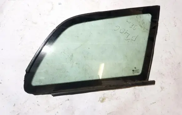 Peugeot 406 Rear side window