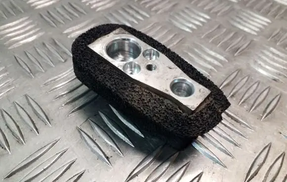 Mazda 6 Air conditioning (A/C) expansion valve 