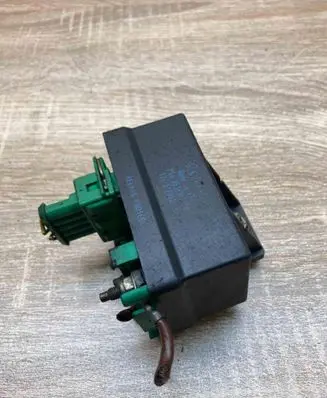 Peugeot 206 Glow plug pre-heat relay 9639912580 51299011A WithPlug