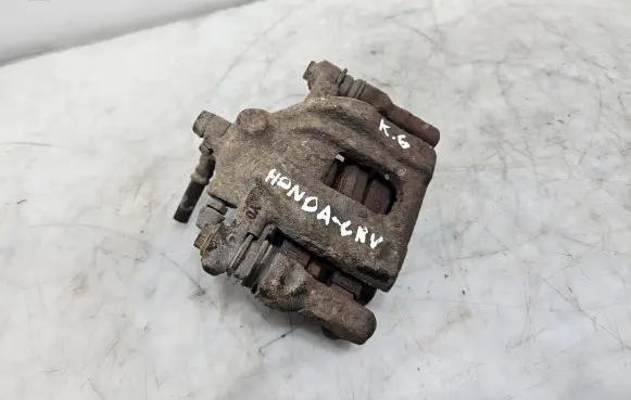 Honda CR-V Rear brake caliper