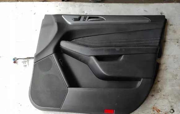 Mercedes-Benz ML W166 Front door card panel trim
