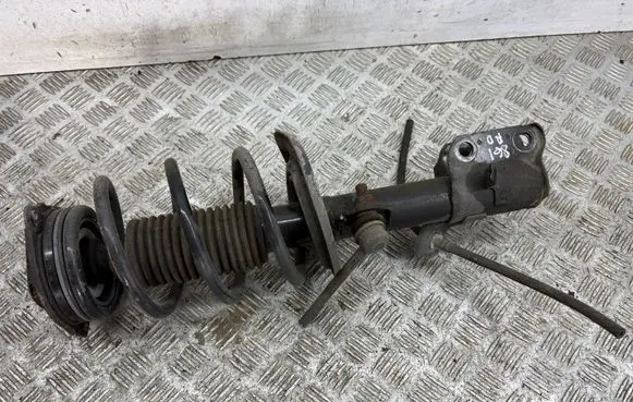 Nissan Leaf II (ZE1) Front shock absorber/damper