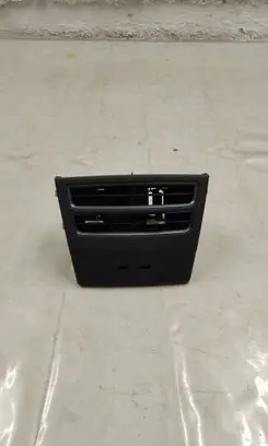 Rear air vent grill