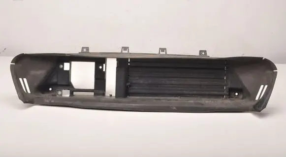 Volvo V40 Intercooler air channel guide 31383575