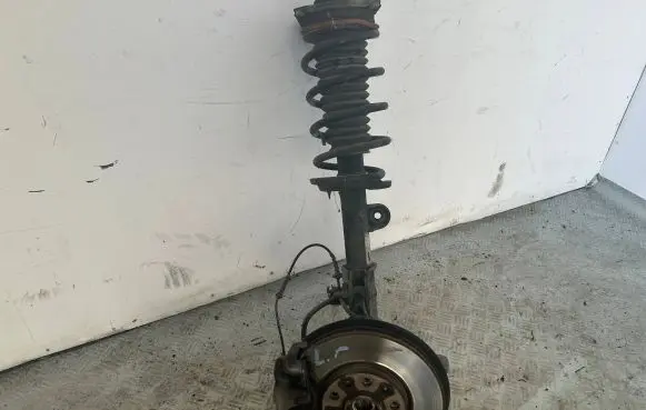 Fiat 500X Front wheel hub spindle knuckle