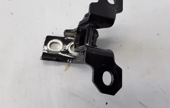 Renault Captur Front door upper hinge 804000016R