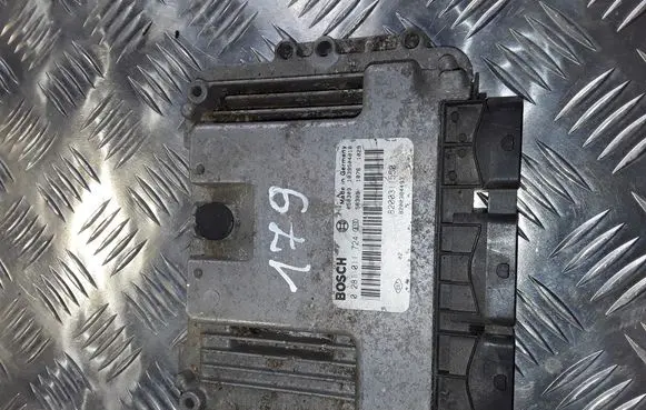 Renault Espace - Grand espace IV Engine control unit/module 0281011724 8200311550 8200384493