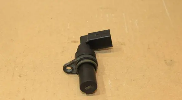 BMW X5 E53 Crankshaft position sensor 2247926