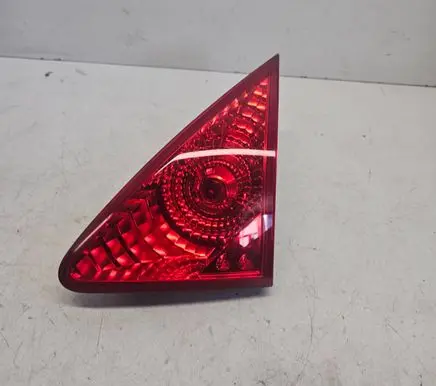 Tailgate rear/tail lights