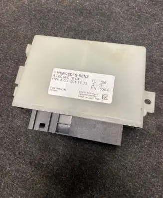 Mercedes-Benz E W213 Reducing agents exhaust control unit A0009007604