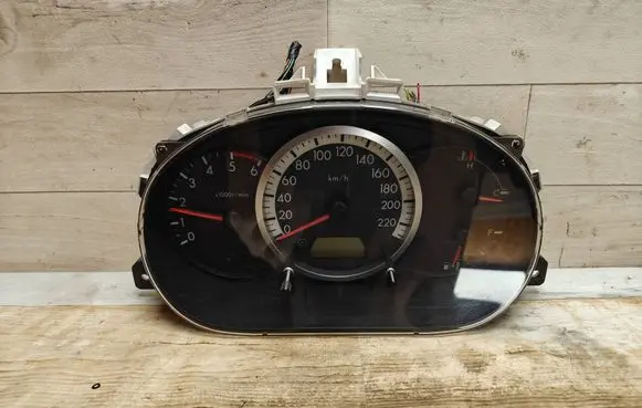 Mazda 5 Speedometer (instrument cluster) C23555430