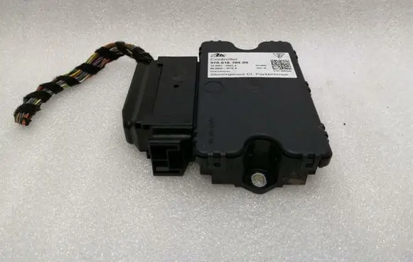 Porsche Panamera (970) Hand brake control module 97061810909