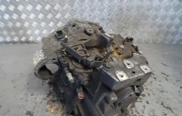 Volkswagen PASSAT B6 Manual 7 speed gearbox 