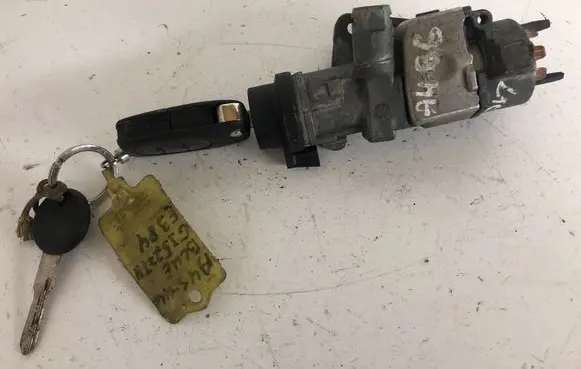Audi A4 S4 B6 8E 8H Ignition lock 4B0905851F