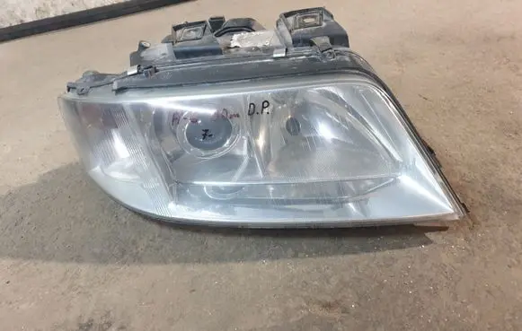 Audi A6 S6 C5 4B Headlight/headlamp