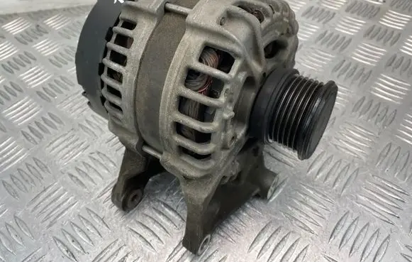 Mercedes-Benz E W212 Generator/alternator A0009060922 140228 0125711100