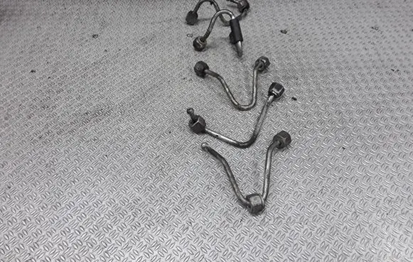 Renault Scenic II - Grand scenic II Fuel injector supply line/pipe 
