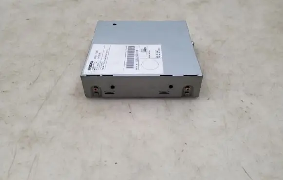 Nissan Murano Z50 Aerial antenna amplifier 283A1CC000