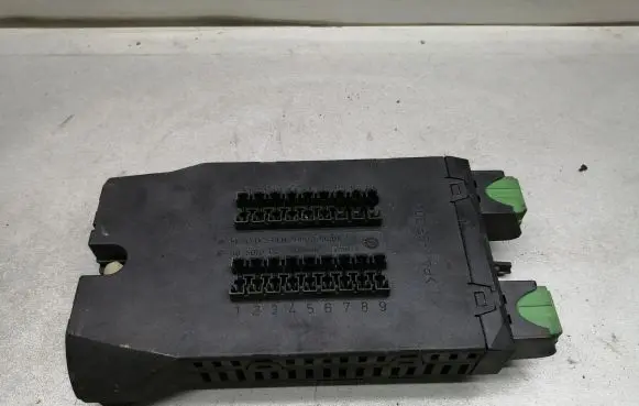 Mercedes-Benz Vito Viano W638 Fuse module 0005400650 08501002
