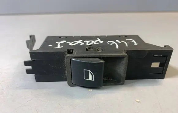 BMW 3 E46 Quarter vent window switch 8381510 61318381510