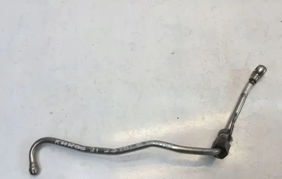 Skoda Karoq Turbo turbocharger oiling pipe/hose 04L145771J
