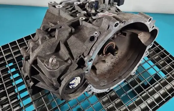 Hyundai i30 Manual 5 speed gearbox WMJ6A IMPRK1565258