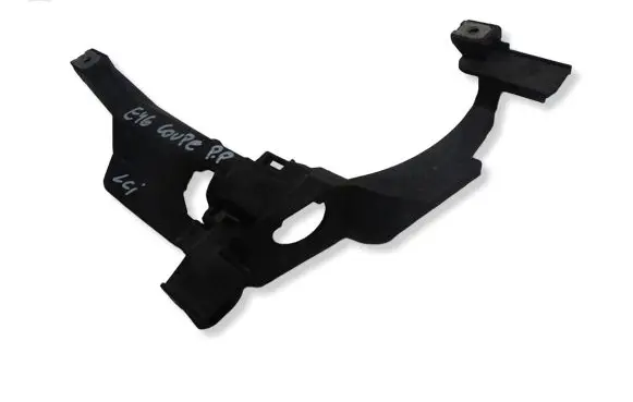 BMW 3 E46 Under headlight/headlamp trim 301073023