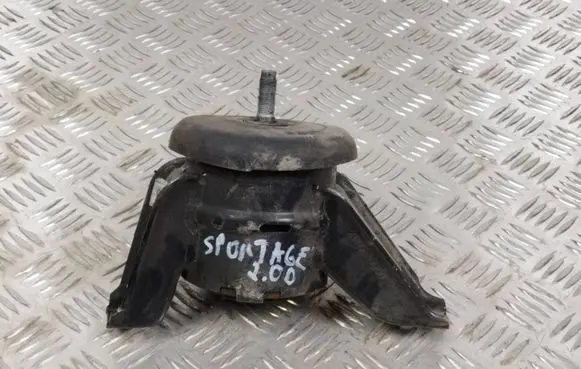 KIA Sportage Engine mount bracket