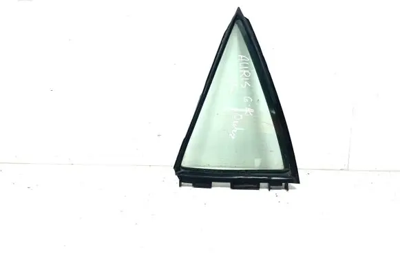 Toyota Auris 150 Rear vent window glass 43R00122