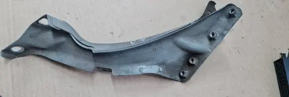 Audi A6 S6 C7 4G Fender mounting bracket 4G0821136A