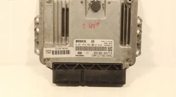Hyundai i30 Engine control unit/module ECU 391062A715