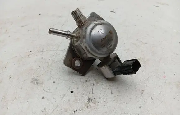 Lexus RX 450H Fuel injection high pressure pump 2310131100