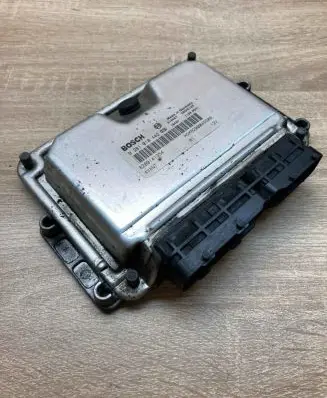 Renault Megane II Engine control unit/module ECU 8200049306 0281010442