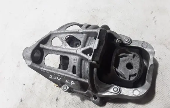Audi A6 S6 C8 4K Engine mount bracket 4M0199371B