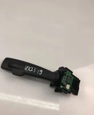 Volvo V60 Indicator stalk 31456045