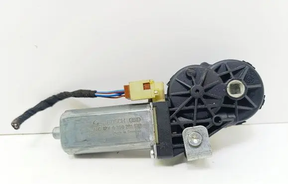 BMW 7 E65 E66 Seat adjustment motor 0390201972