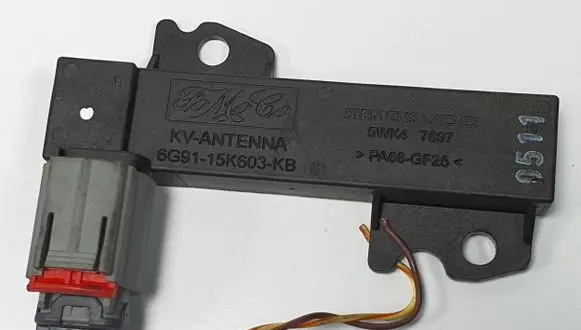 Jaguar XF X250 Keyless system antenna 6G91-15K603-KB